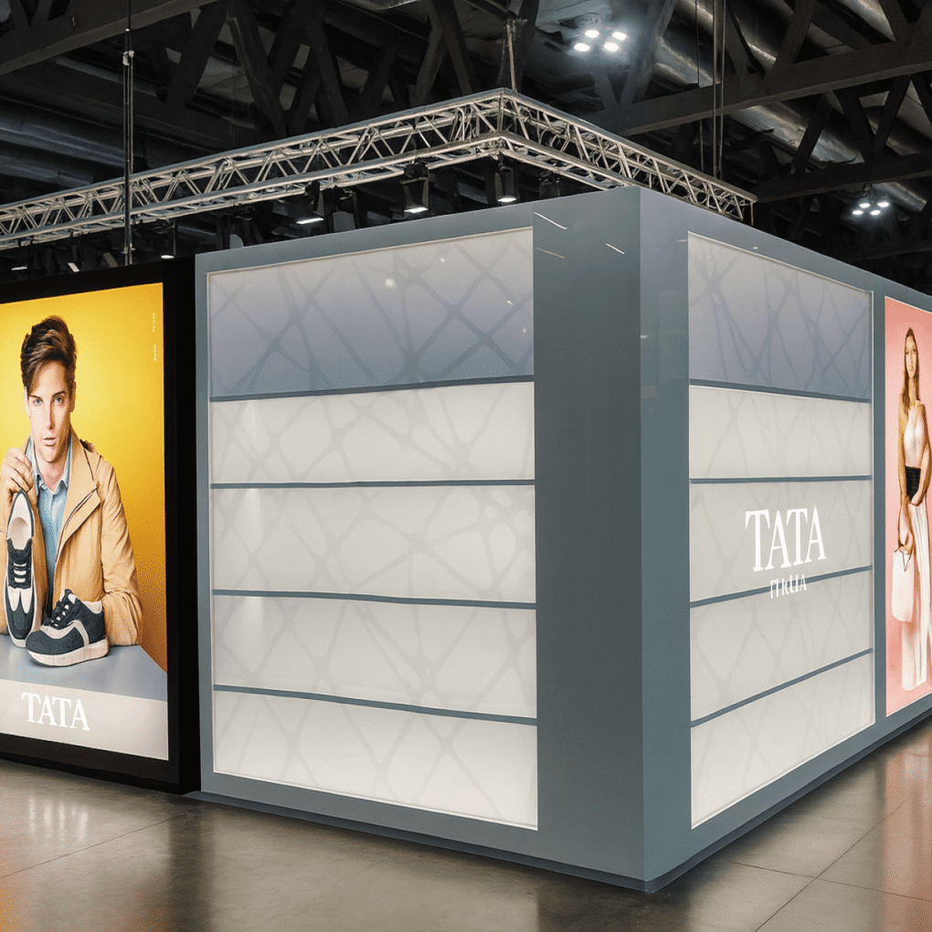 stand_tata_2